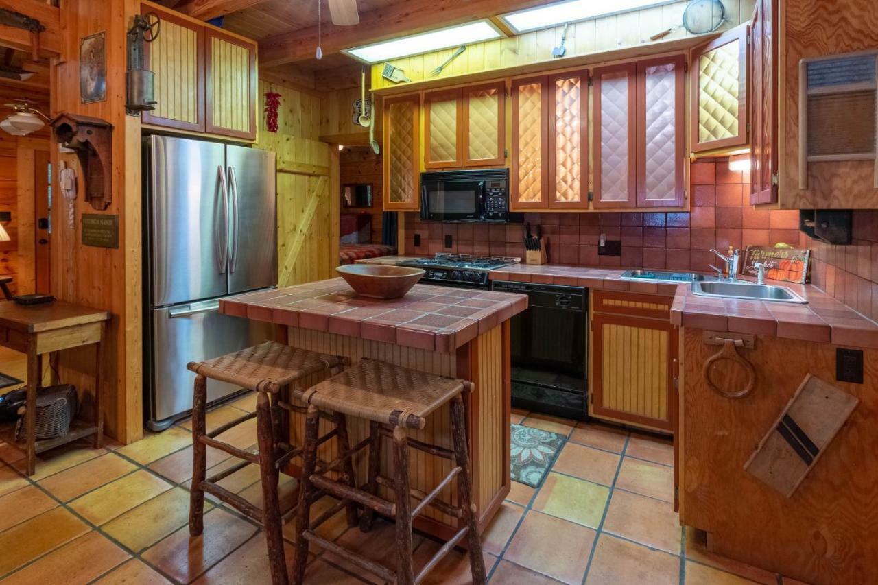 Creekside Bunkhouse Villa Whittier Ngoại thất bức ảnh