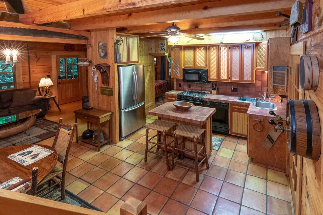 Creekside Bunkhouse Villa Whittier Ngoại thất bức ảnh